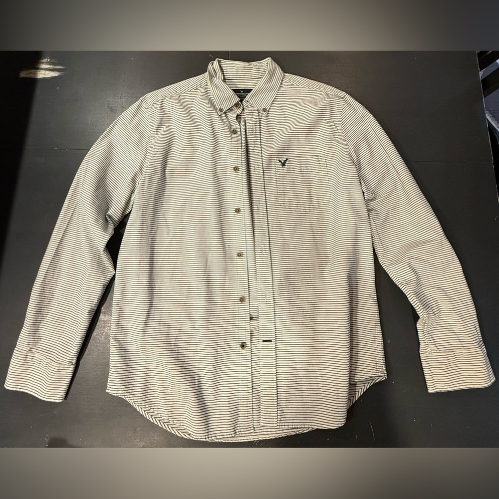 American Eagle Blue Striped Button Up Shirt Men's Large Long Sleeve